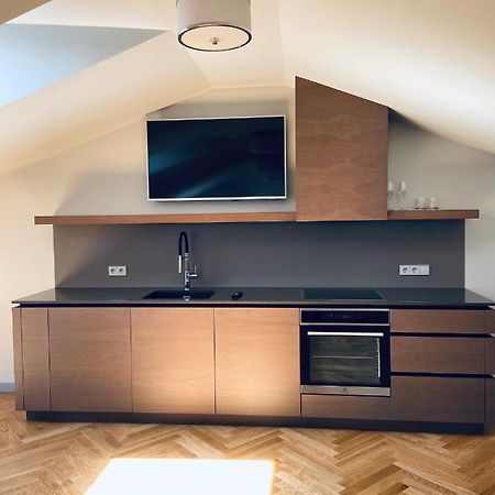 Roze Republikas Apartments لييبايا المظهر الخارجي الصورة