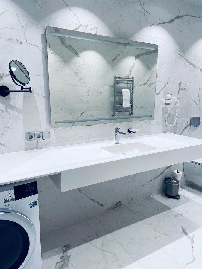 Roze Republikas Apartments لييبايا المظهر الخارجي الصورة